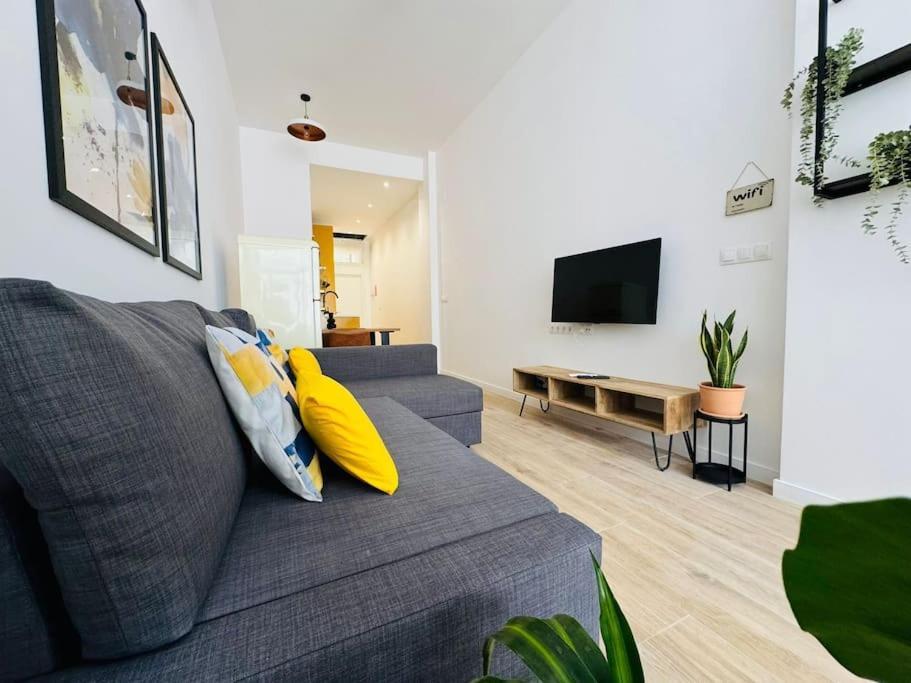 New Industrial Design Flat In Russafa Soho *